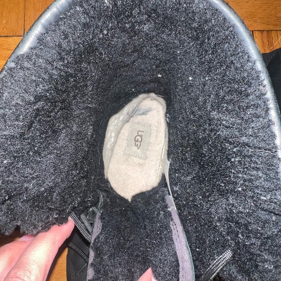 Men’s ugg Boot - Picture 3 of 8